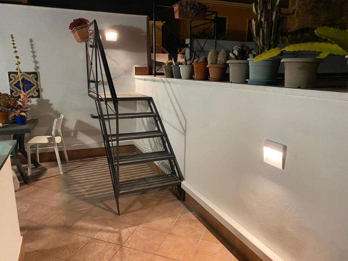 Appartamenti Vittorio Emanuele Palermo Habitación foto